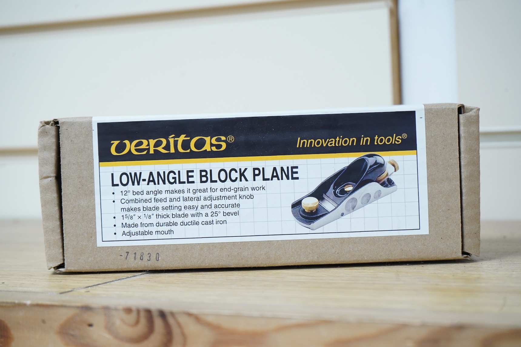 A boxed Veritas low angle block plane